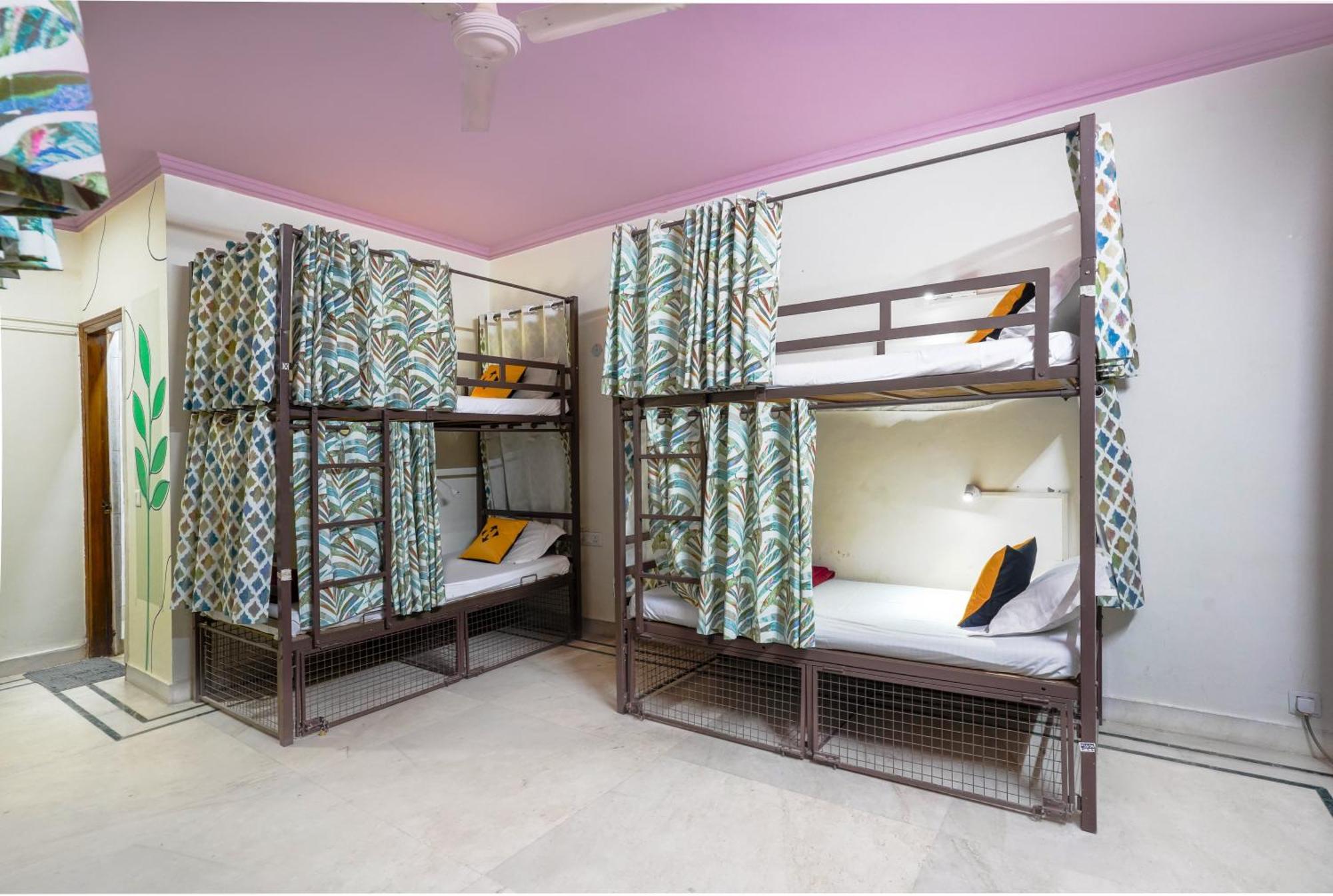 Hide-In Hostel Delhi New Delhi Eksteriør billede